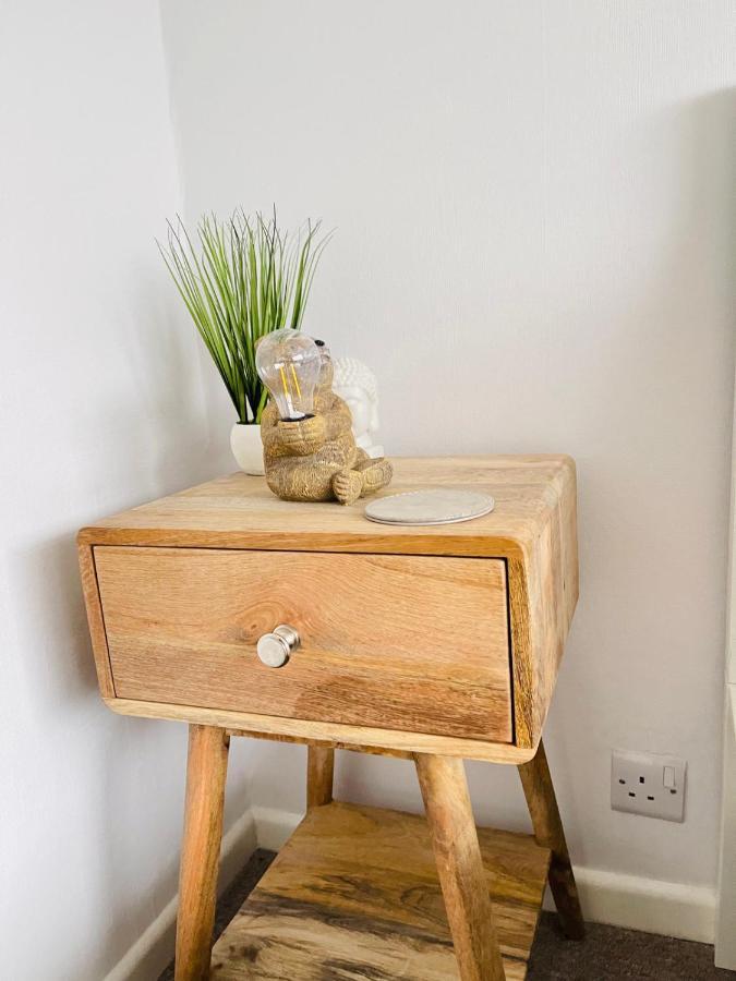 Jade's Cozy Retreat: Pet-Friendly 2-Bed with Garden Villa Cambridge  Exterior photo