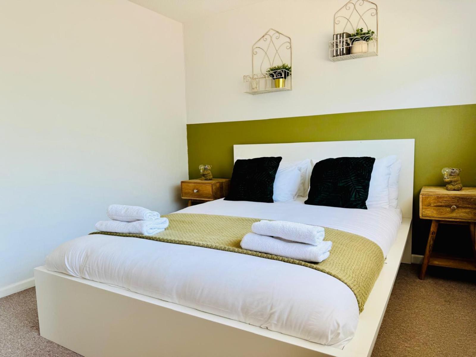 Jade's Cozy Retreat: Pet-Friendly 2-Bed with Garden Villa Cambridge  Exterior photo