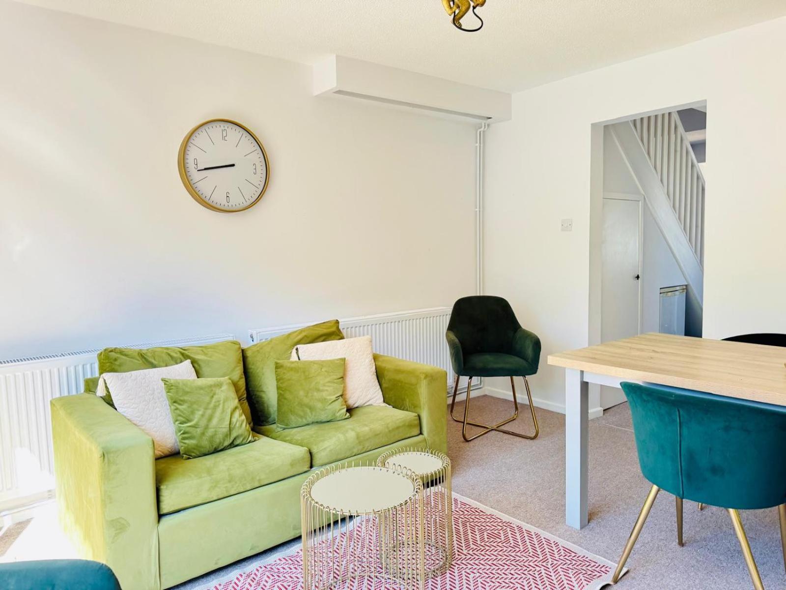 Jade's Cozy Retreat: Pet-Friendly 2-Bed with Garden Villa Cambridge  Exterior photo
