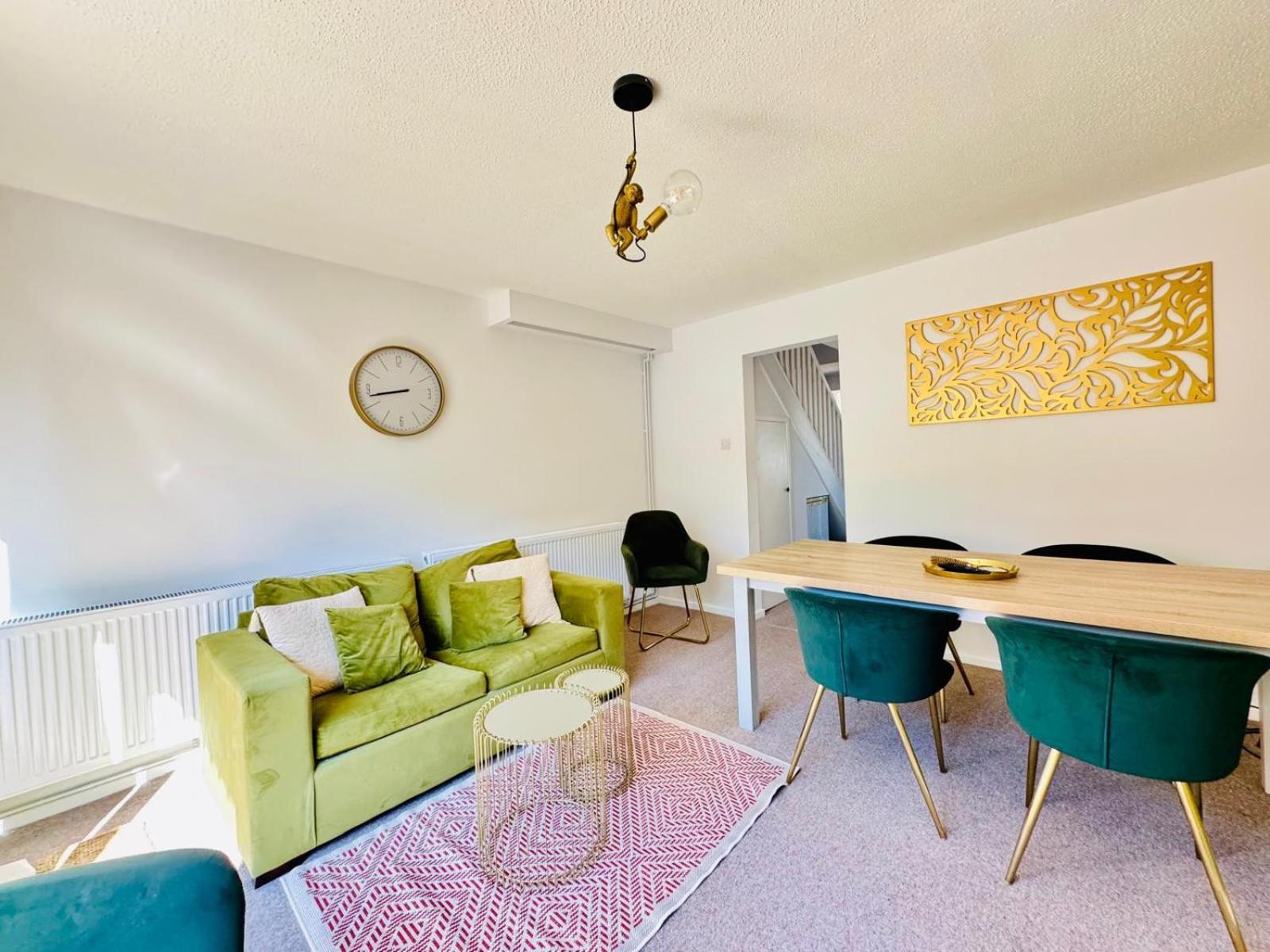 Jade's Cozy Retreat: Pet-Friendly 2-Bed with Garden Villa Cambridge  Exterior photo